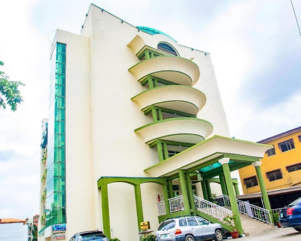 Presken Hotels @Alade Avenue Ikeja Exterior photo